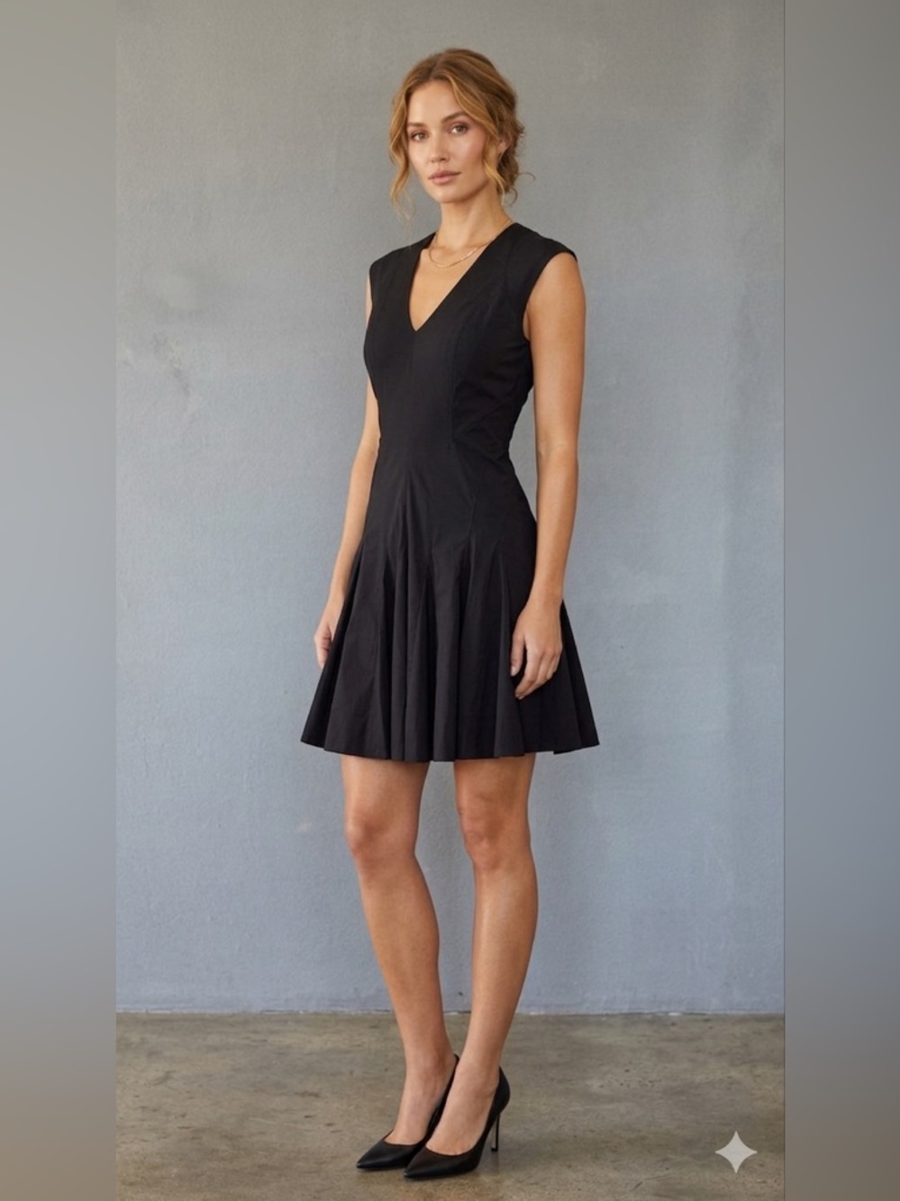 Rebecca Taylor Black Fit Flare cocktail Dress Size 2 Sleeveless V-Neck